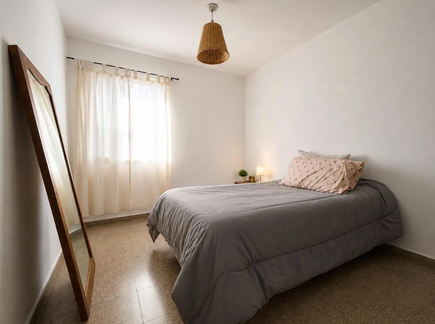 ¡Oportunidad! Departamento de 3 Dormitorios en Planta Baja - Escritura - Quebrada de las Rosas 4