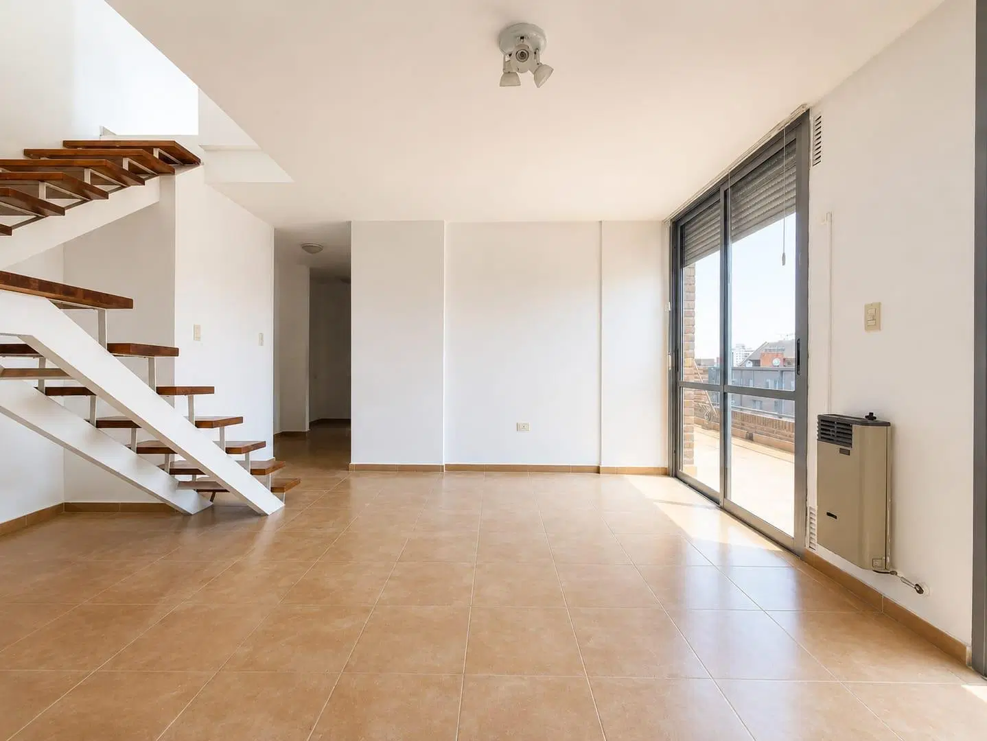 Exclusivo dúplex con dos terrazas y vistas panorámicas - Piso 14 - Bv. San Juan 578 2
