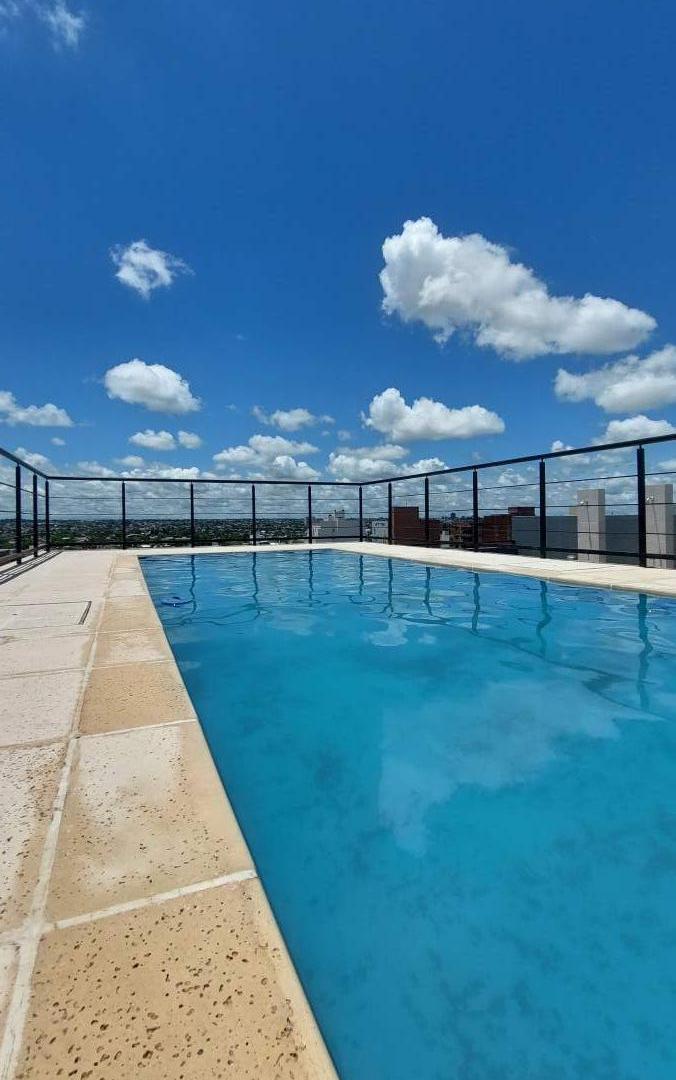 Foto de IMPERDIBLE! EDIFICIO CON PISCINA A PASOS PLAZA JERONIMO DEL BARCO, imagen 2