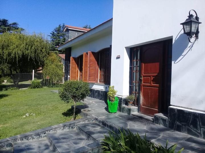 Hermoso Chalet en Villa Giardino, Córdoba (Retasada) 1