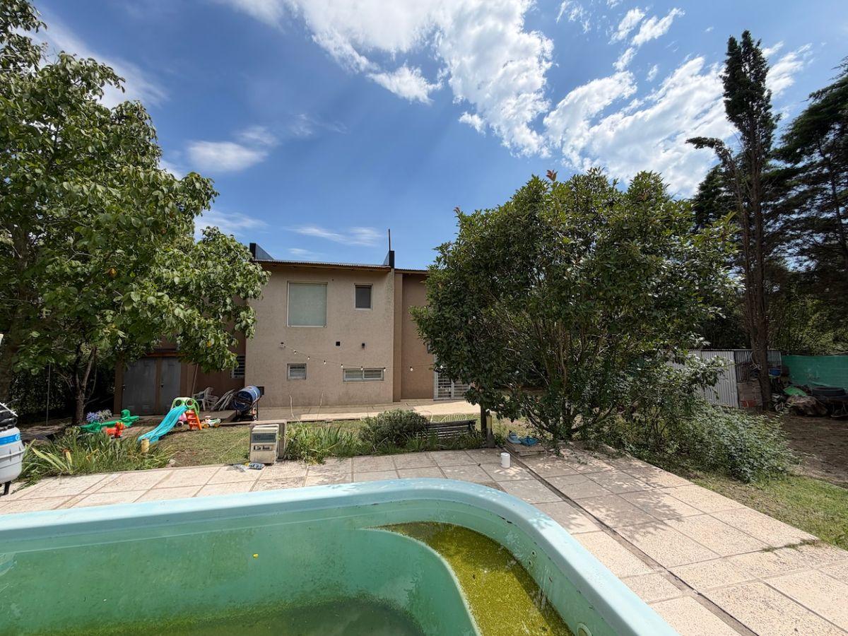 Foto de VENDO CASA | 4 AMBIENTES | PISCINA | DOS PLANTAS | VILLA GIARDINO, imagen 4