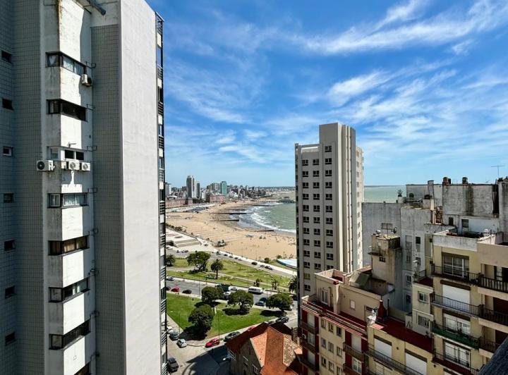 Departamento de dos ambientes en la costa. Zona Torreon del Monje