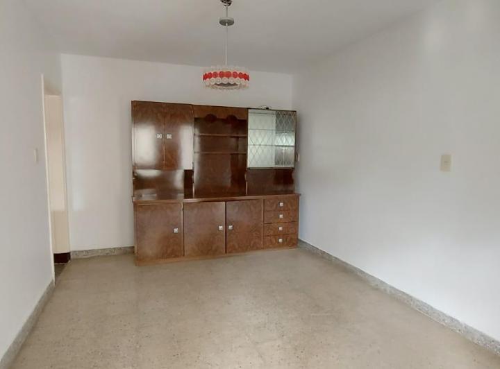CASA EN LOTE PROPIO MULTIFAMILIAR 2 UNIDADES EN VENTA FLORIDA 3