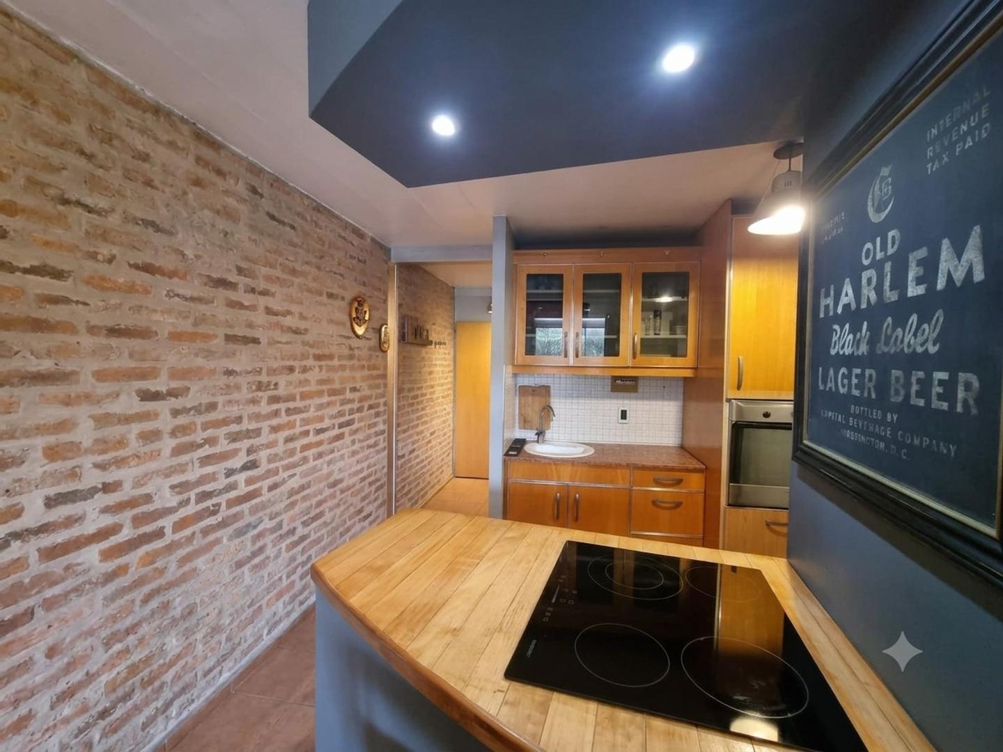 Foto de Departamento 2 ambientes tipo loft con cochera cubierta, imagen 1