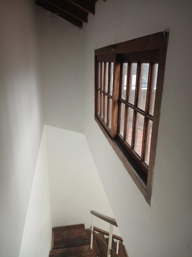Foto de PH Tipo Casa 4 Ambientes Primer piso por escalera, imagen 3