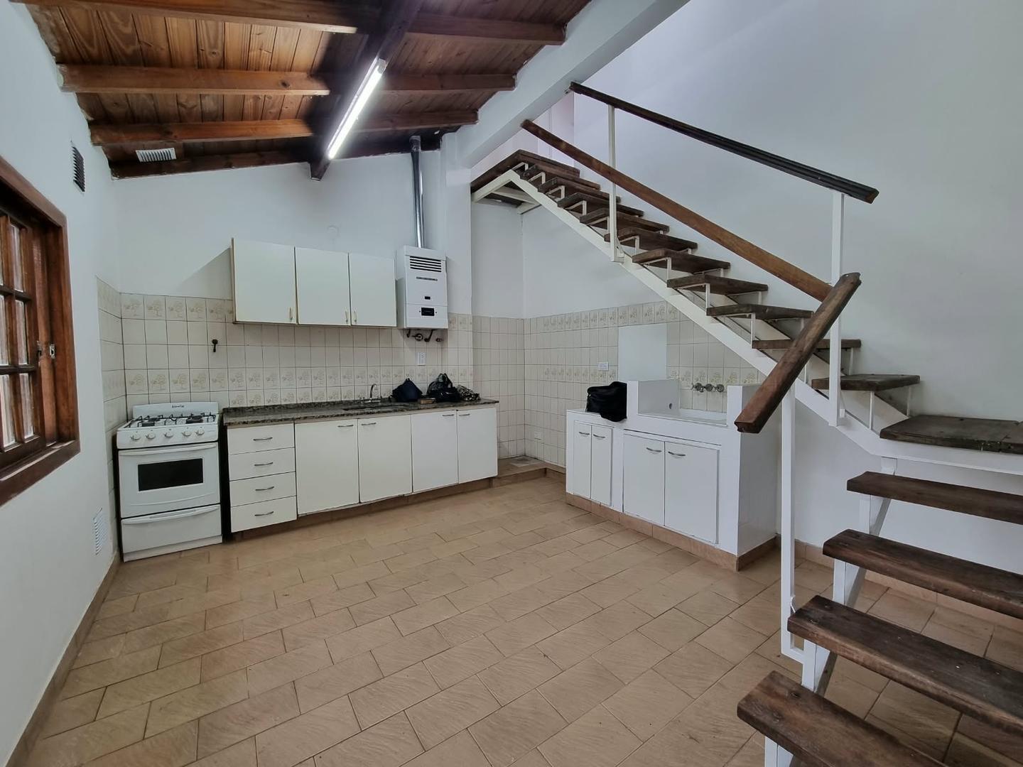 Foto de PH Tipo Casa 4 Ambientes Primer piso por escalera, imagen 4