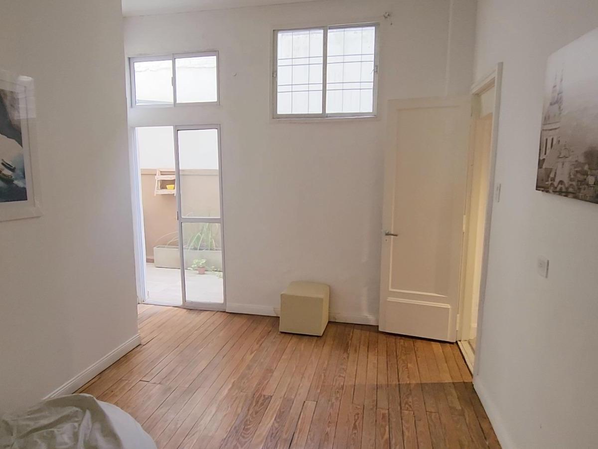 Vendo PH 4 Ambientes 2 Baños Totalmente Refaccionado a Nuevo Sin Estrenar 2