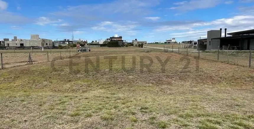 SE VENDE TERRENO COUNTRY NAUTICO PUERTO DEL AGUILA 4