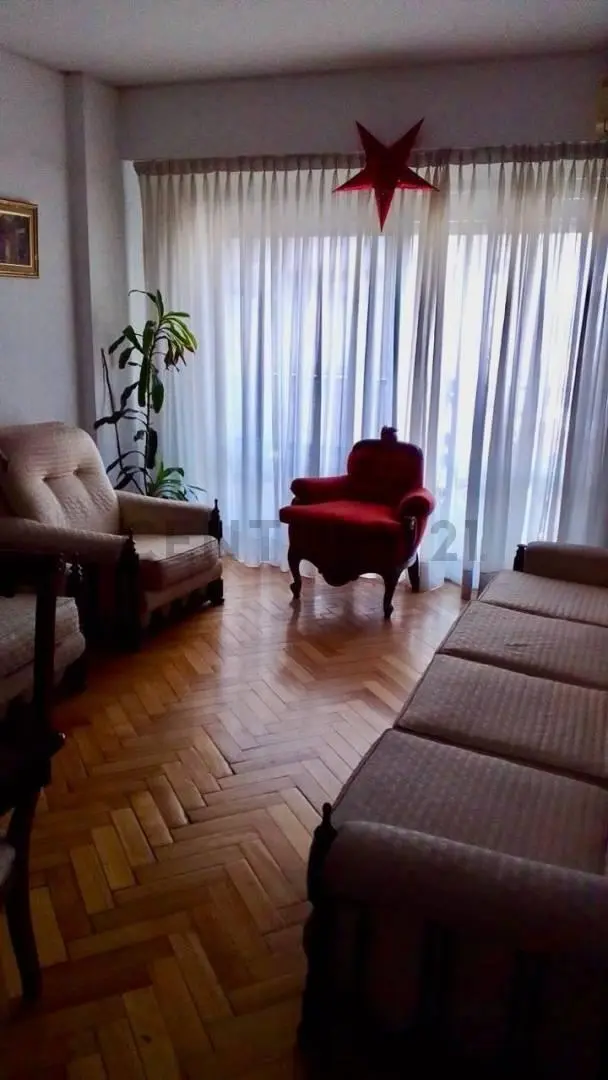 Depto en Venta Centro c/Balcón 2