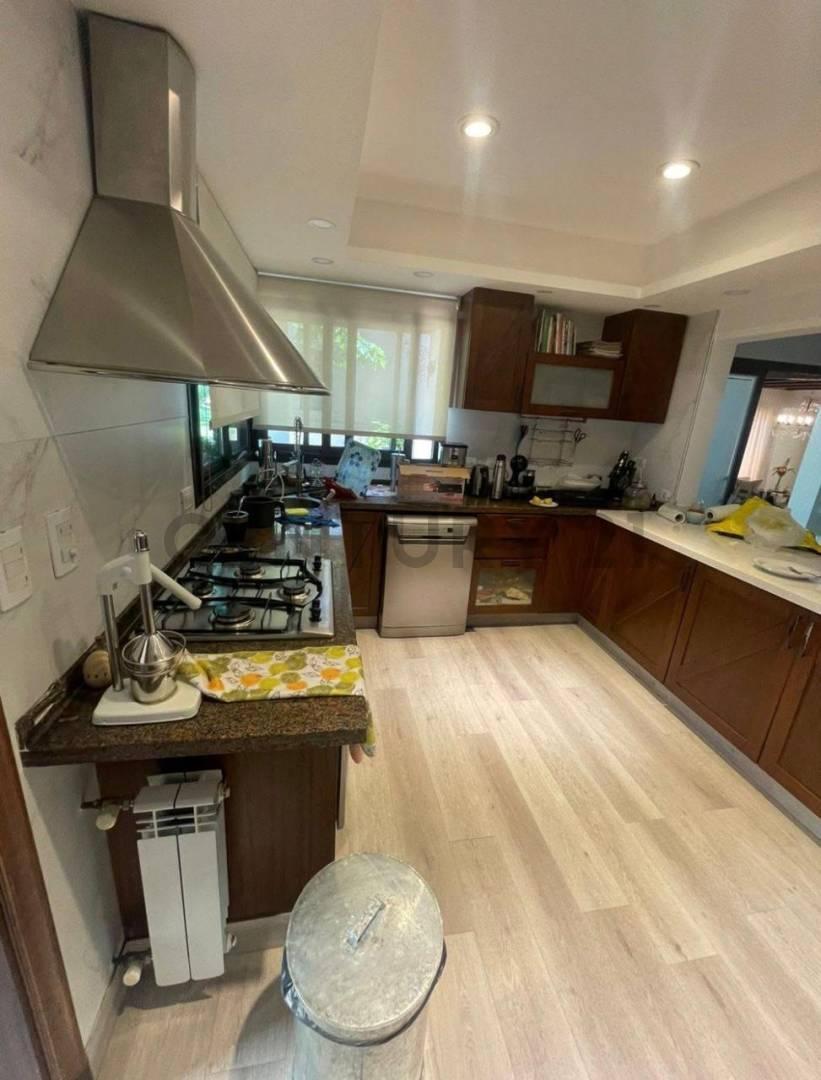 Foto de CASA EN VENTA COUNTRY EL BOSQUE | 4 DORM , 3 BAÑOS, PILETA, imagen 5
