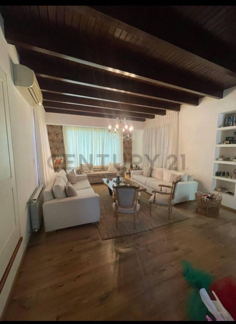 Foto de CASA EN VENTA COUNTRY EL BOSQUE | 4 DORM , 3 BAÑOS, PILETA, imagen 2
