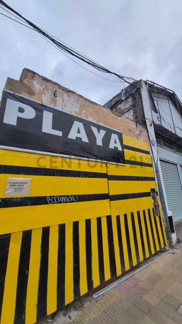 IMPERDIBLE INVERSIÓN EN MICROCENTRO: Terreno de 562 m² con Tinglado de 550 m² – Rivera Indarte 650