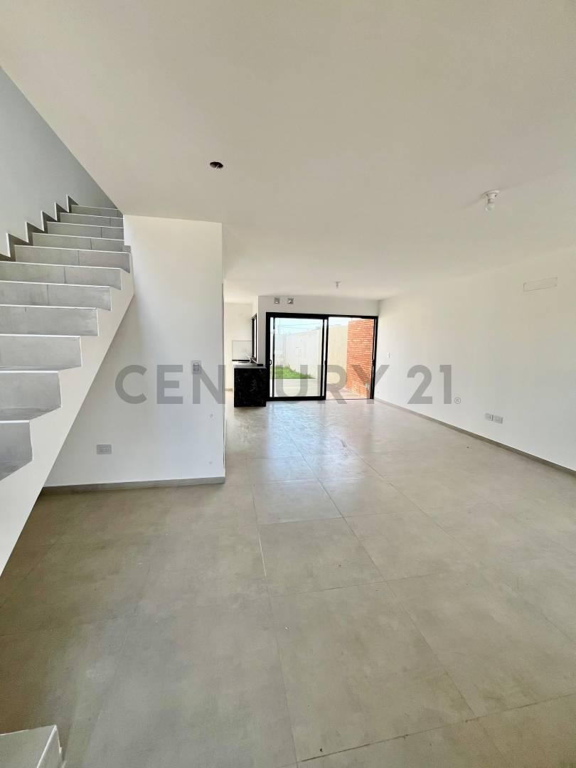 Foto de Duplex en venta Docta boulevard, imagen 1