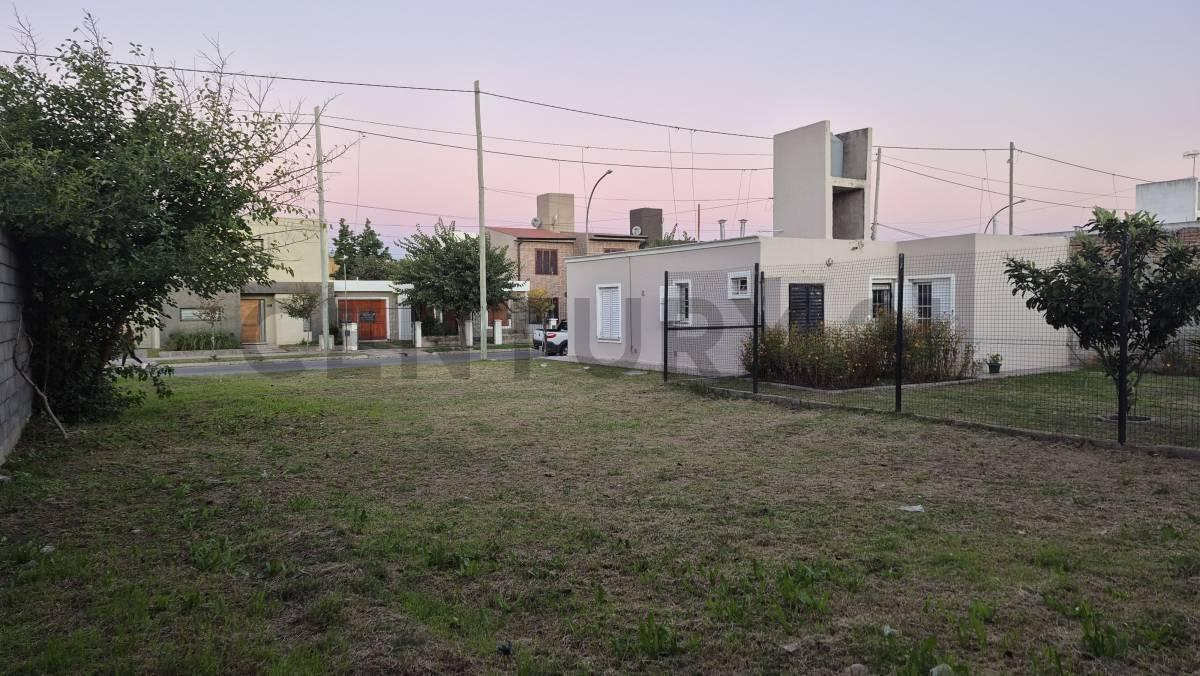Foto de TERRENO EN VENTA – BARRIO ROSEDAL ANEXO, imagen 3