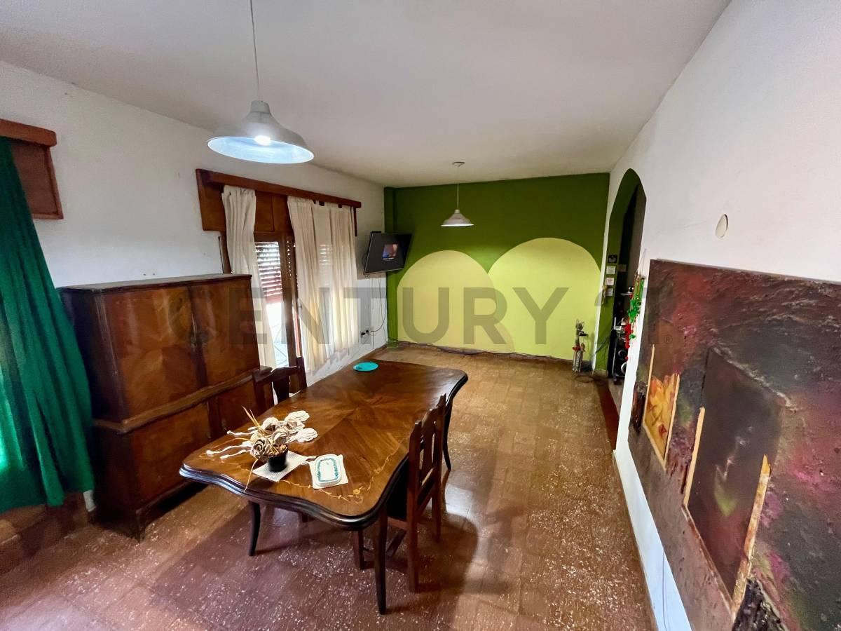 Foto de Venta PH 5 dormitorios con doble renta B° Colón, imagen 3
