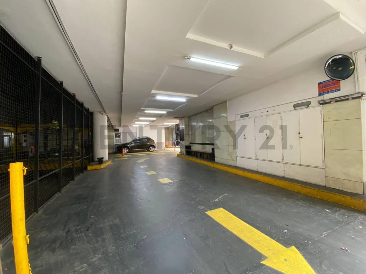 Foto de Cochera en venta con escritura | Edificio Shell – Centro, imagen 4