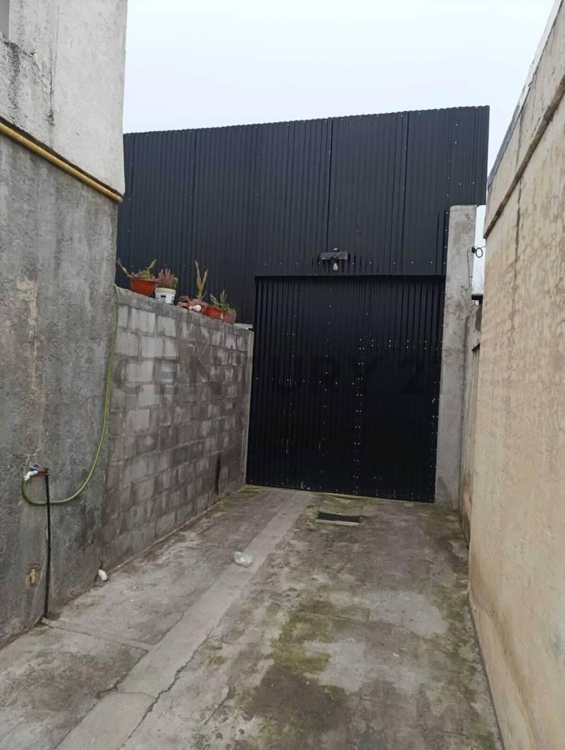 Foto de Casa 2 Dormitorios + Galpón con Departamento – Río Cuarto, imagen 4