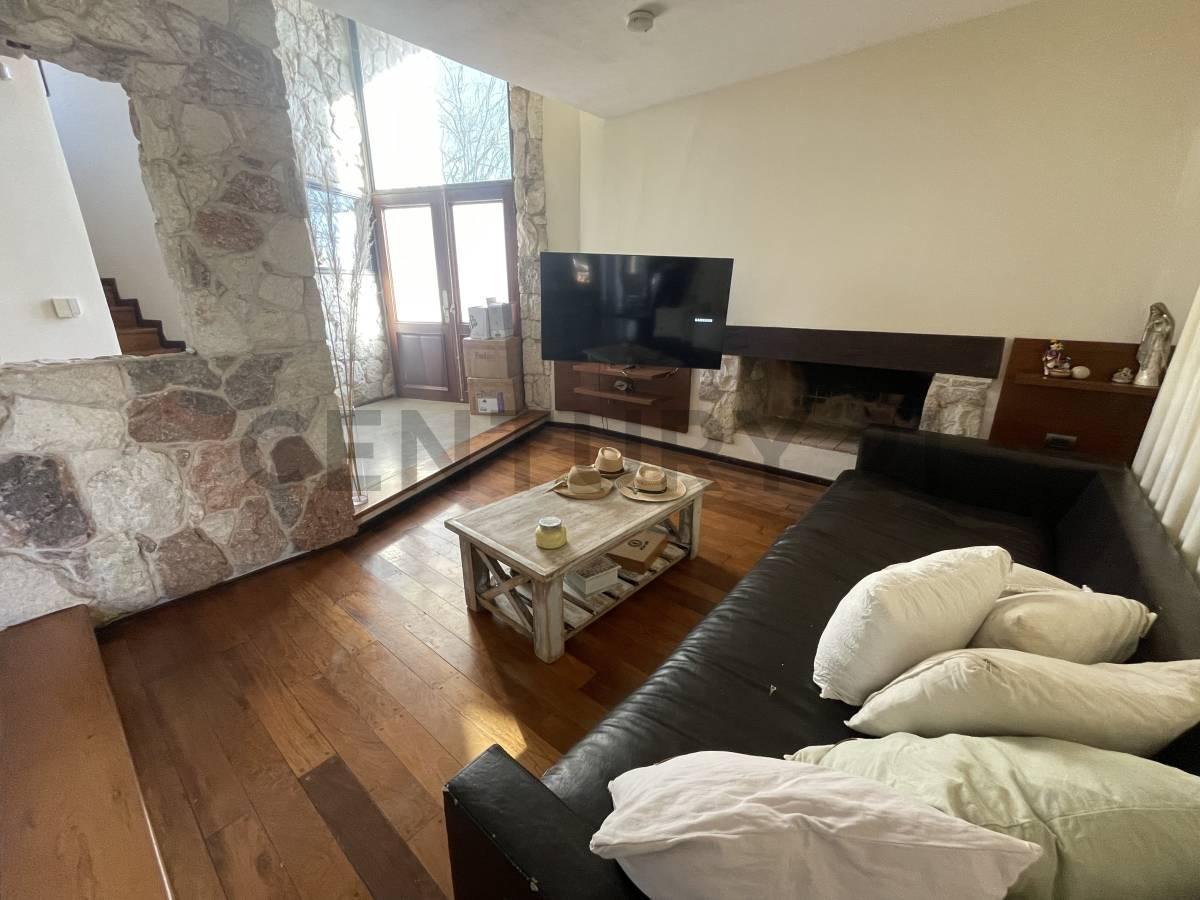 Foto de SE VENDE CASA 3 DORMITORIOS MAS ESCRITORIO EN COUNTRY SAN ISIDRO, VILLA, imagen 3