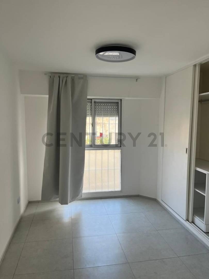 Foto de DEPTO EN VENTA 2 DORM. REFACCIONADO CENTRO, imagen 2