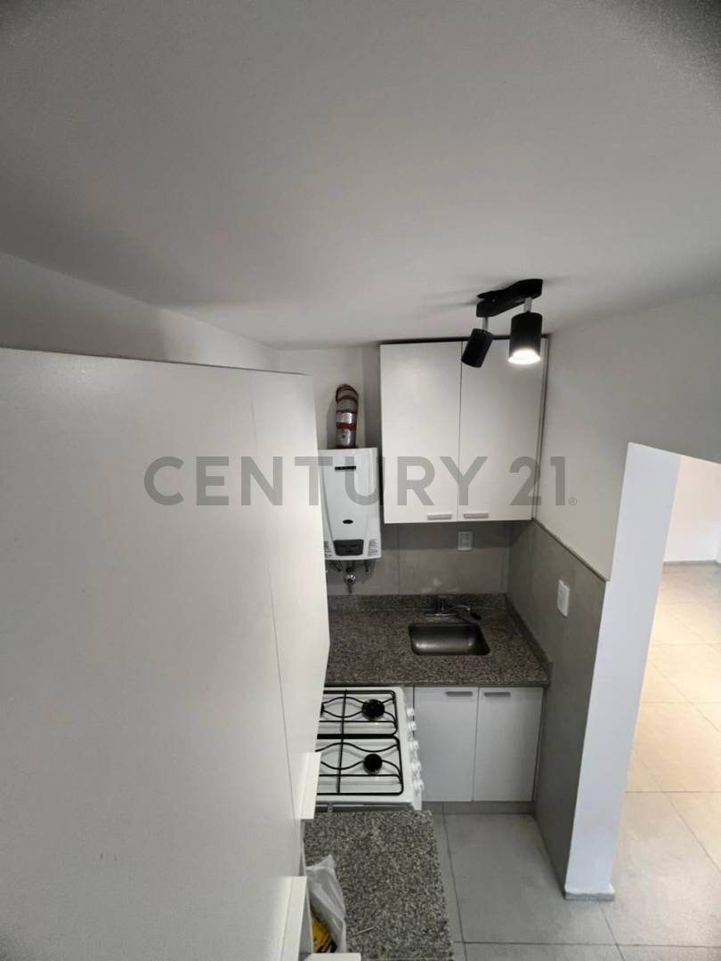 Foto de DEPTO EN VENTA 2 DORM. REFACCIONADO CENTRO, imagen 3