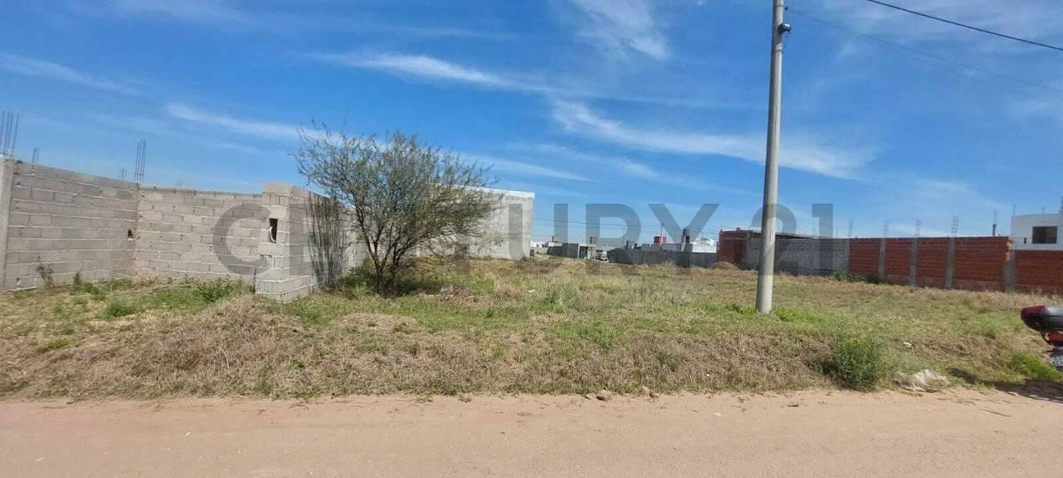 Foto de vendo terreno en barrio Casteli 2 - Rio Cuarto, imagen 3