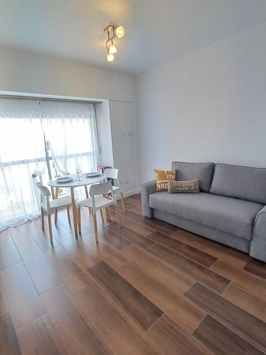 Venta - Depto 2 Amb a La Calle con Balcón 3