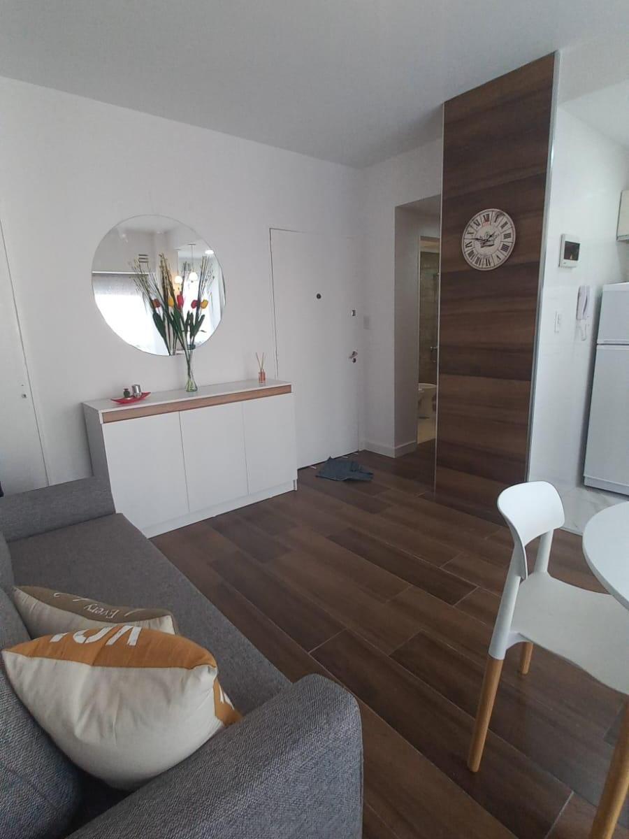 Venta - Depto 2 Amb a La Calle con Balcón 1