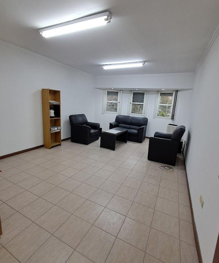 Foto de 4 AMBIENTES EN PLATA ALTA/ 3 DESPACHOS - APTO PROFESIONAL, imagen 5