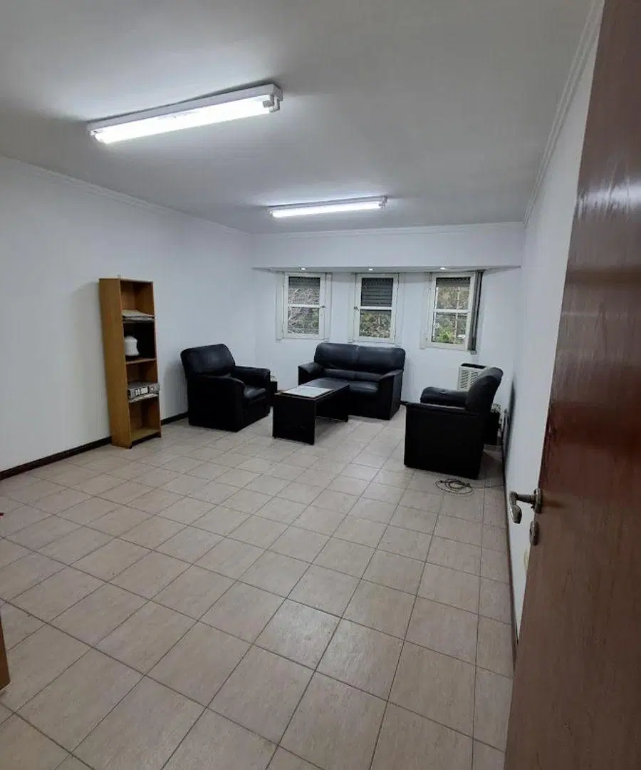 4 AMBIENTES EN PLATA ALTA/ 3 DESPACHOS - APTO PROFESIONAL 3