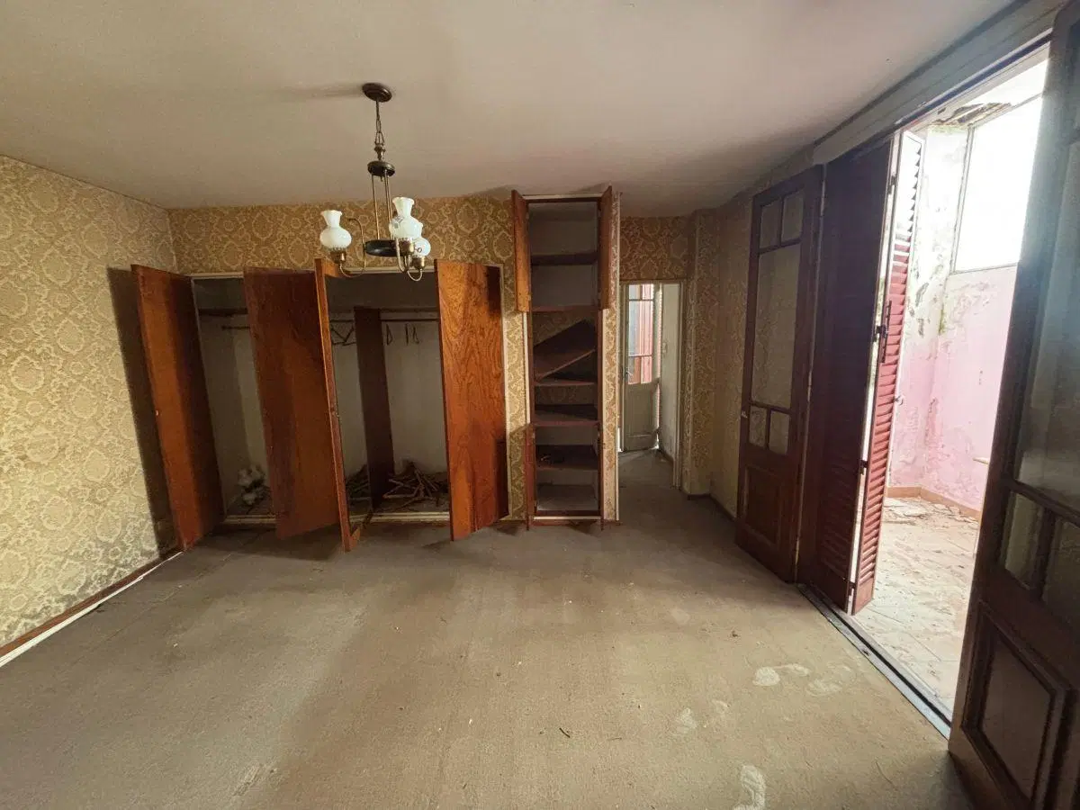 CASA A REFACCIONAR EN HERMOSA ZONA 2