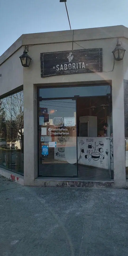 LOCAL COMERCIAL EN ESQUINA | BARRIO URCA | AV. MENÉNDEZ PIDAL 4212 5