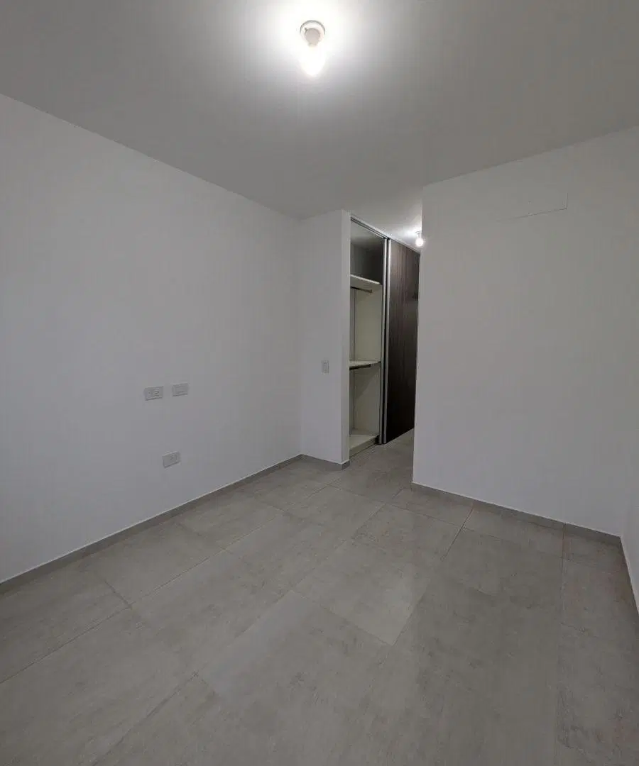 Casa de 180 m² con 2 dormitorios en alquiler en Docta Boulevard 5