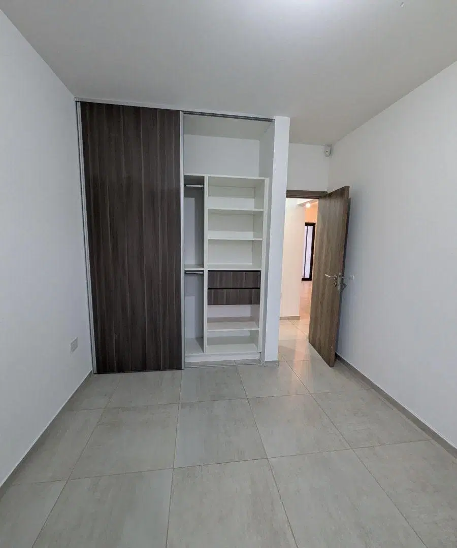 Casa de 180 m² con 2 dormitorios en alquiler en Docta Boulevard 8