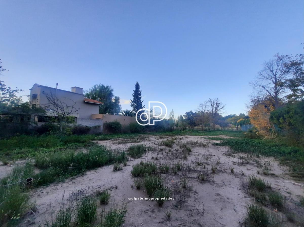 Venta de Terreno de 1048 m² en en Chacras de Coria 2