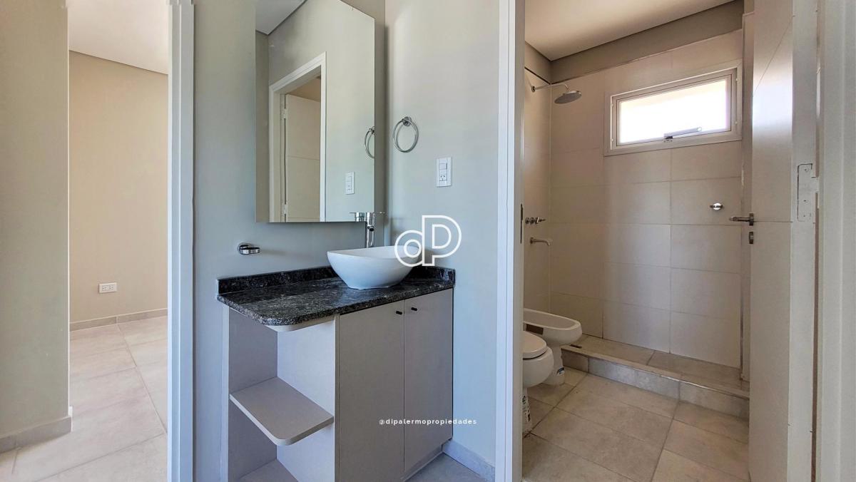 Venta de Departamentos C/ Cochera - en Pozo - Gdor. Benegas - Godoy Cruz 2