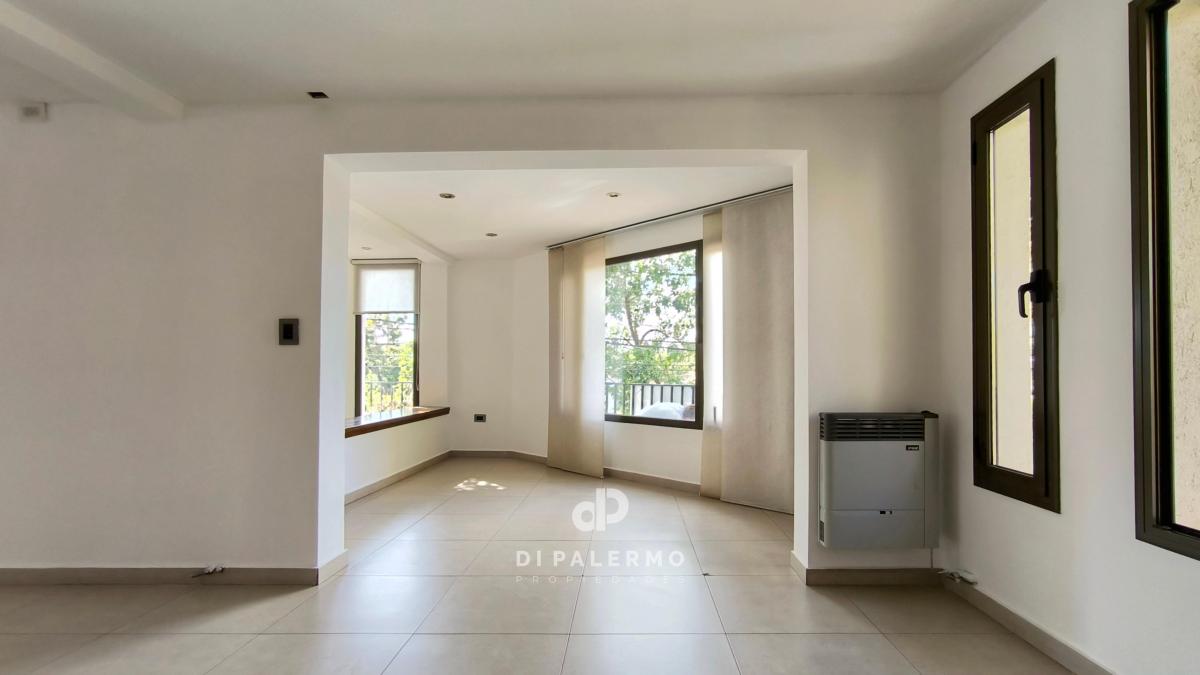 Venta de Depto Tipo Casa con Quincho Propio y Piscina - Centro de Lujan 2