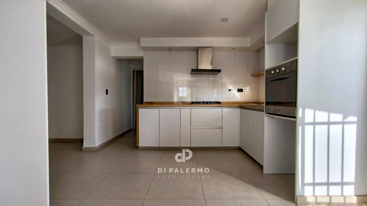 Venta de Depto Tipo Casa con Quincho Propio y Piscina - Centro de Lujan 4