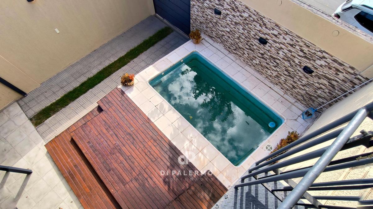 Venta de Depto Tipo Casa con Quincho Propio y Piscina - Centro de Lujan 1