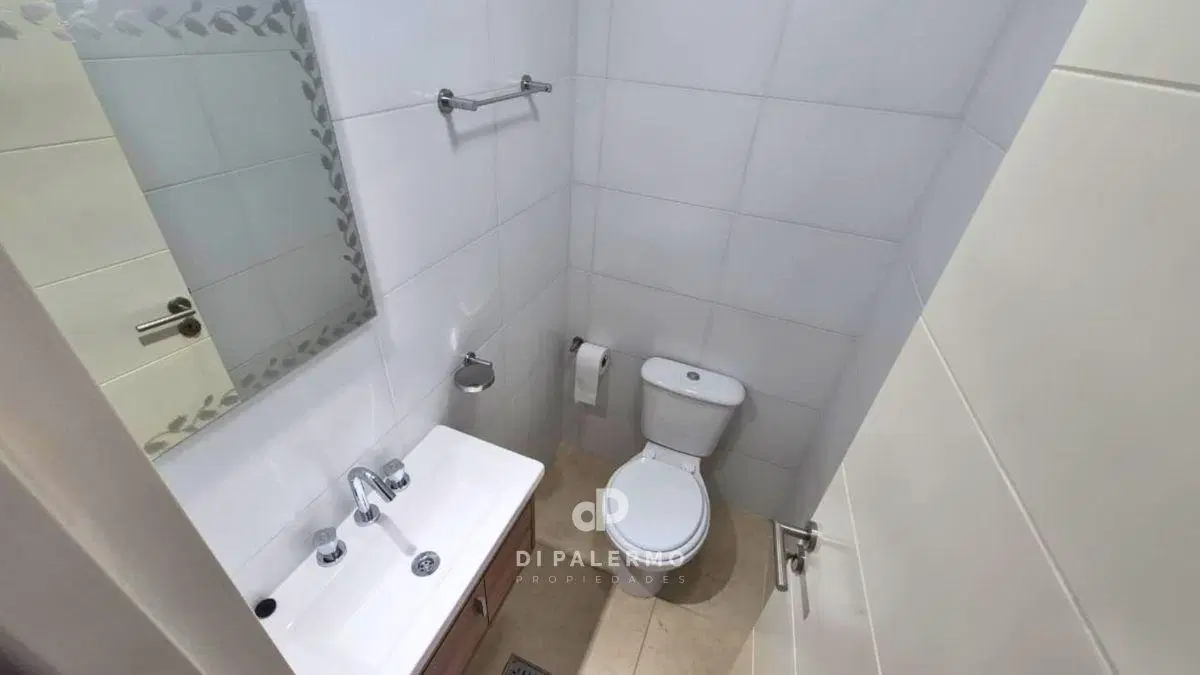 Alquiler de Depto en Planta Baja, 2 habitaciones, cochera y patio en B° CERRADO LOS AGAVES 5