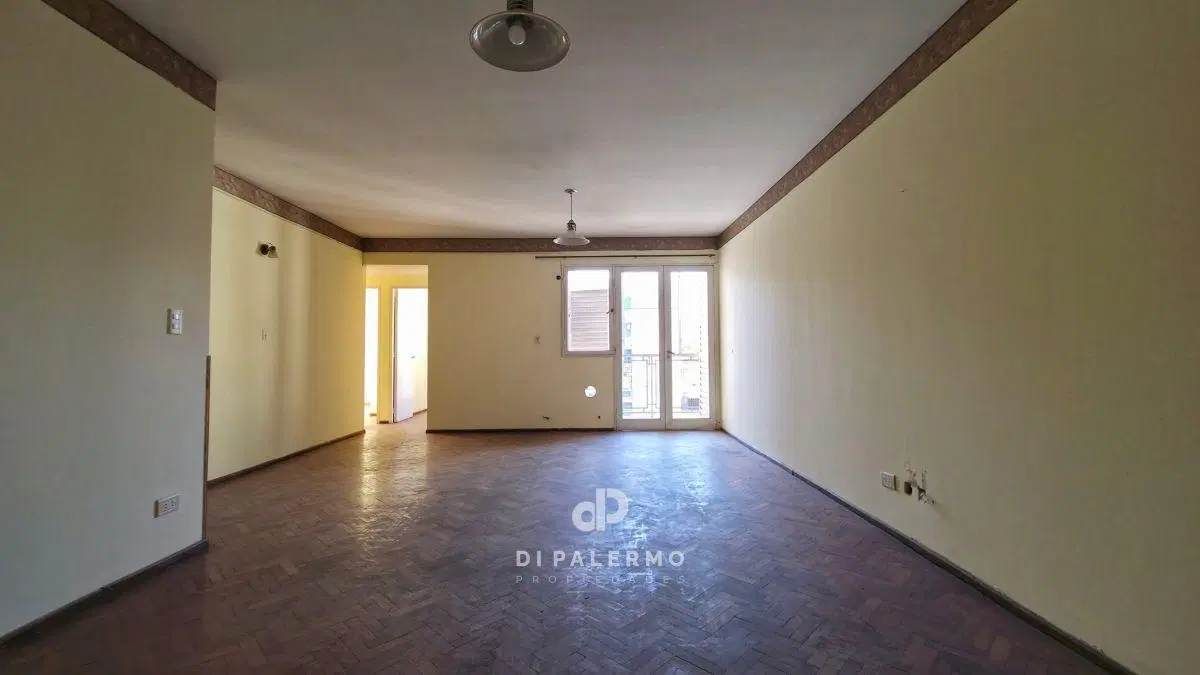 VENTA DE DEPARTAMENTO CON 4 HABITACIONES Y COCHERA EN MENDOZA CAPITAL 5