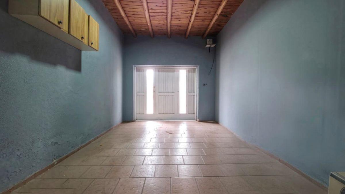 VENTA DE CASA O LOCAL COMERCIAL EN ESQUINA EN GODOY CRUZ A METROS DEL PARQUE GRAL. SAN MARTÍN