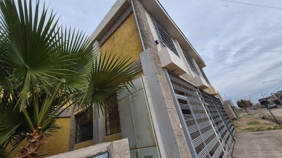 VENTA DE DÚPLE EN MAIPU - 2 HABITACIONES 2 BAÑOS Y COCHERA - APTO CRÉDITO HIPOTECARIO