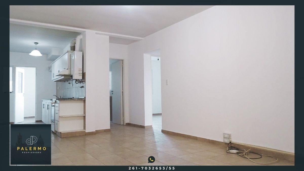 Foto de ALQUILER DE DEPARTAMENTO EN PLANTA BAJA DE 2 HABITACIONES Y PATIO, imagen 4