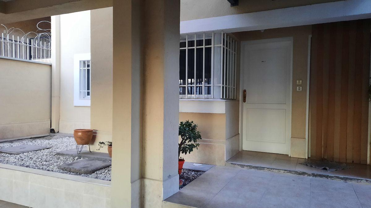 Foto de ALQUILER DE DEPARTAMENTO EN PLANTA BAJA DE 2 HABITACIONES Y PATIO, imagen 2