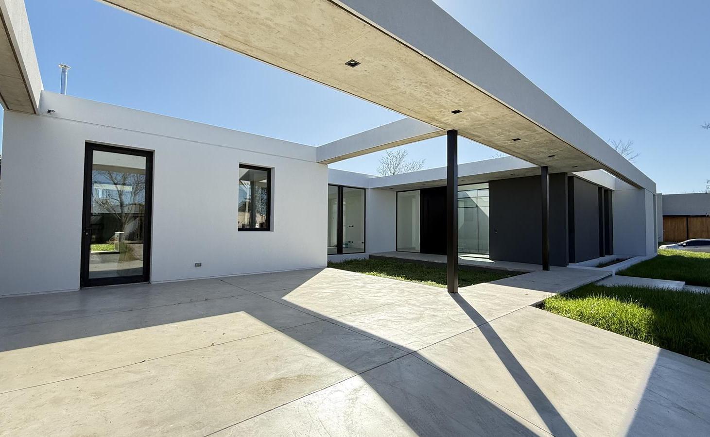 Venta, Casa, 4 Ambientes, Parque, Parrilla, Barrio San Matías, Escobar