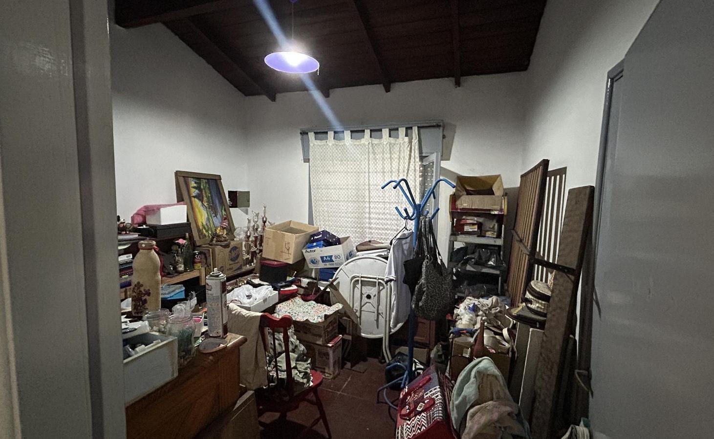 Venta, Casa, 4 Ambientes, Apto Crédito, Jardín, Lavadero, Escritorio, Cochera, Ituzaingó.