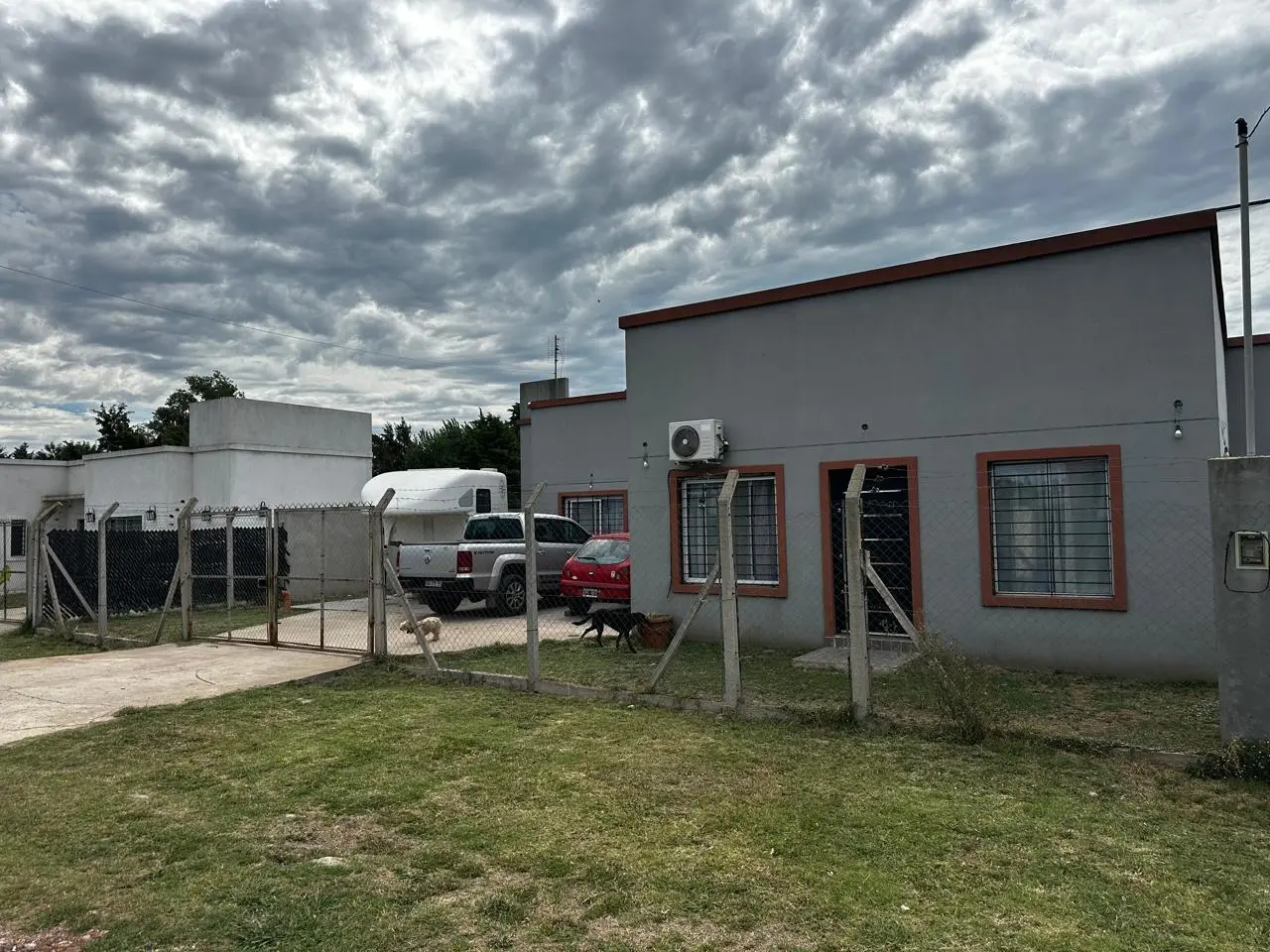 Venta, Alquiler, Casa, 5 Ambientes, Jardín, Patio, Quincho, Parrila, Pileta, Cocheras, Moreno. 1