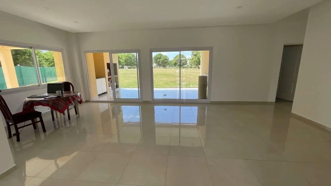 Alquiler, Casa, 4 Ambientes, Jardín, Cochera, Parrilla, El Nacional Club de Campo, General Rodríguez 2