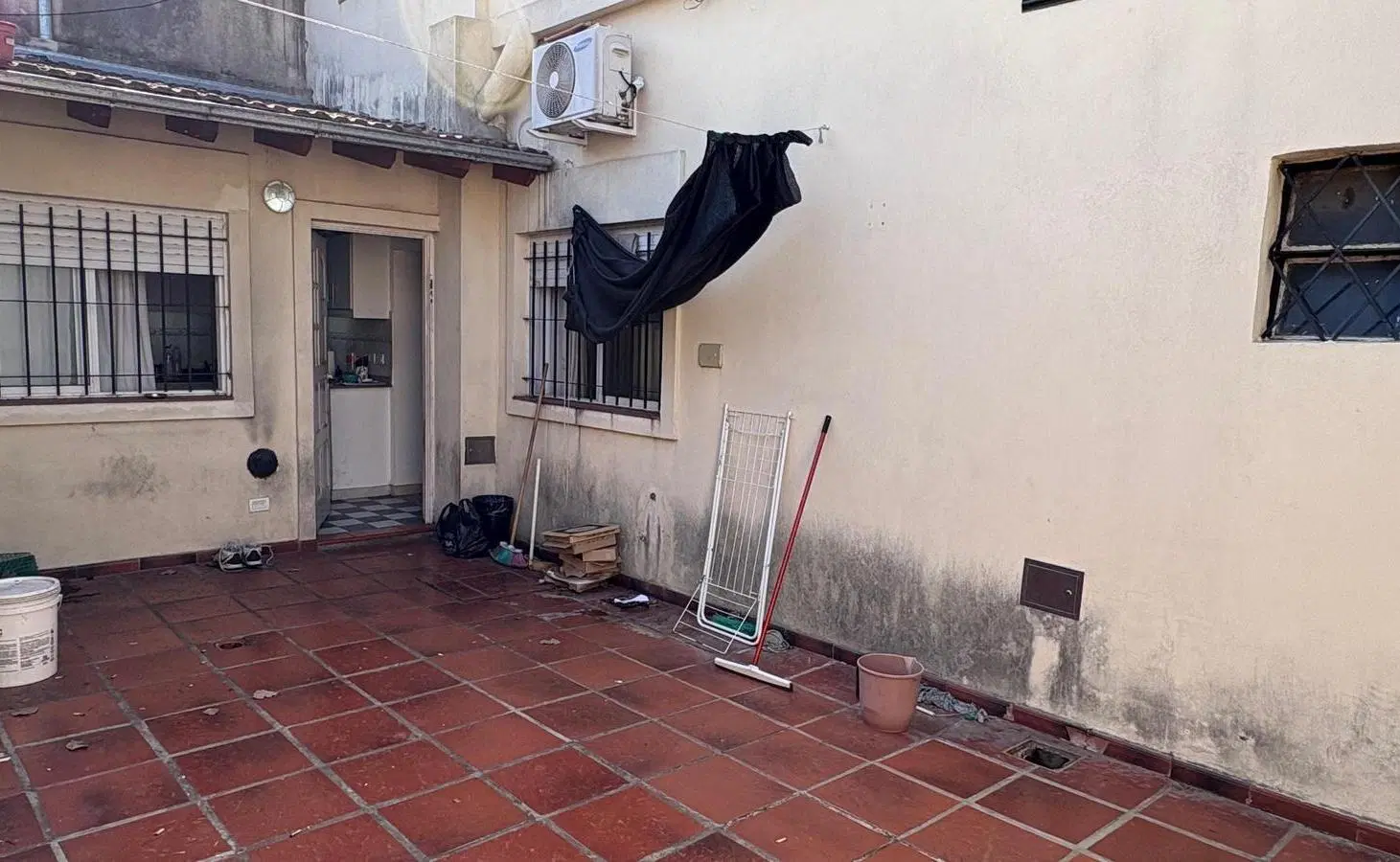 Venta, Casa, 5 Ambientes, Triple cochera, Balcón Terraza, Patio, Parrilla, Ituzaingó 4