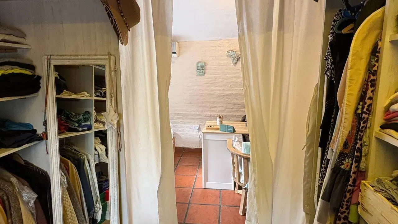 Venta, Casa, 4 amb, Apto Crédito, Jardín, Patio, Quincho, Piscina, Parrilla, Cochera, Ituzaingó. 4